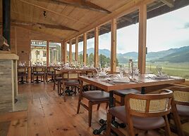 Gangtey Pinewood Resort