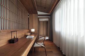 Huangshan Misty Rain Resort Hotel