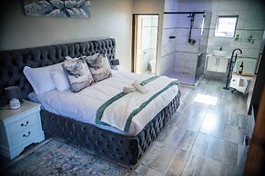 Nyamankulu Guest Lodge