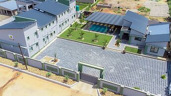 Nyamankulu Guest Lodge