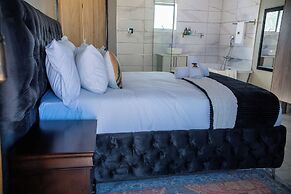 Nyamankulu Guest Lodge