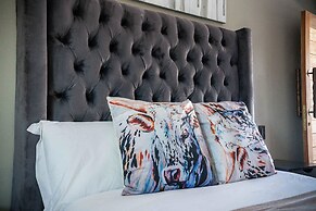 Nyamankulu Guest Lodge