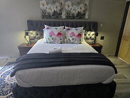 Nyamankulu Guest Lodge