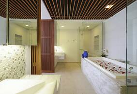 Panoramic View The Heights Kata Beach B1