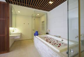 Panoramic View The Heights Kata Beach B1