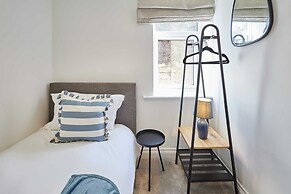 Host Stay Harbour View Cottage