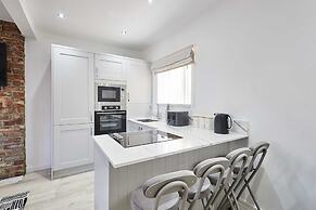 Host Stay Harbour View Cottage