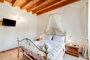 Cascina Crocelle Apartments