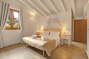 Cascina Crocelle Apartments