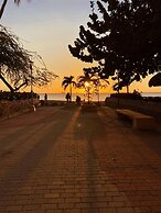 Quiet Apartment one Block From the Beach