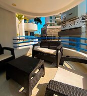 Quiet Apartment one Block From the Beach