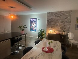 East West Apartment