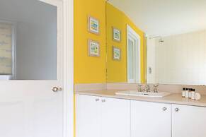 Caithness Road VI by Onefinestay