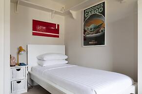 Caithness Road VI by Onefinestay