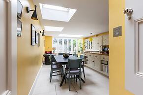 Caithness Road VI by Onefinestay