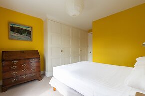 Caithness Road VI by Onefinestay