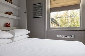 Aubrey Walk by Onefinestay