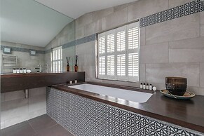 Aubrey Walk by Onefinestay