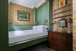 William Mews by Onefinestay