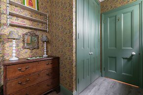 William Mews by Onefinestay