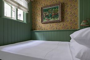 William Mews by Onefinestay