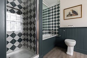 William Mews by Onefinestay