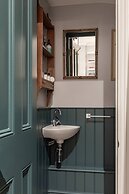 William Mews by Onefinestay