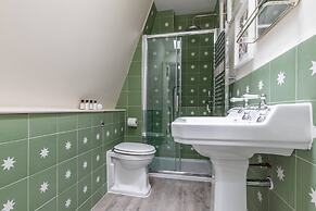 William Mews by Onefinestay