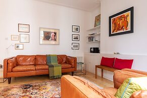 Bury Place by Onefinestay