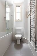 Bury Place by Onefinestay