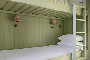 Milborne Grove by Onefinestay