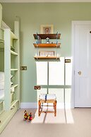 Milborne Grove by Onefinestay