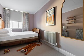 Milborne Grove by Onefinestay