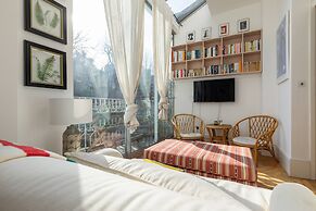 Milborne Grove by Onefinestay