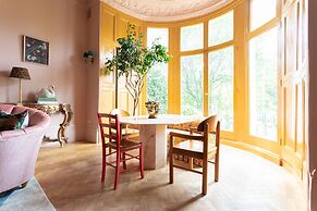 Belsize Park Gardens by Onefinestay