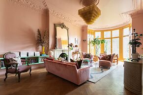 Belsize Park Gardens by Onefinestay