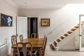 Sloane Gardens by Onefinestay