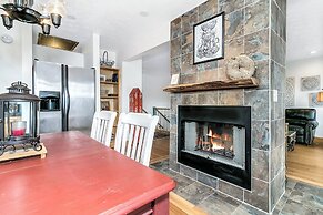 Black Mountain Treehouse