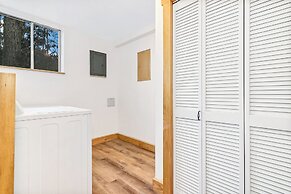 Black Mountain Treehouse