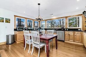 Black Mountain Treehouse