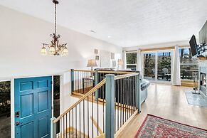 Black Mountain Treehouse