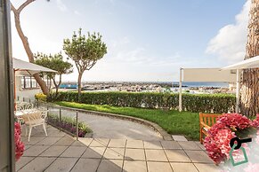 Hotiday Room Collection - Massa Lubrense