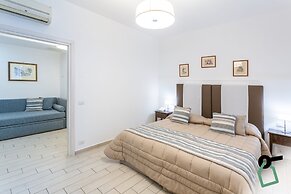 Hotiday Room Collection - Massa Lubrense