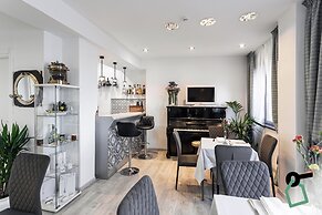 Hotiday Room Collection - Massa Lubrense