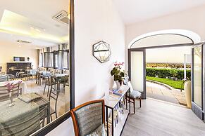 Hotiday Room Collection - Massa Lubrense