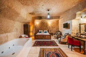 Cappatria Cave House