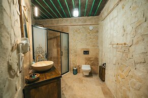 Cappatria Cave House