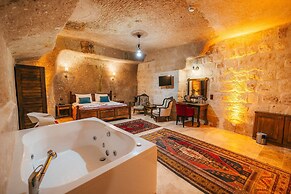 Cappatria Cave House