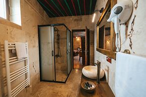 Cappatria Cave House