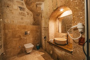 Cappatria Cave House